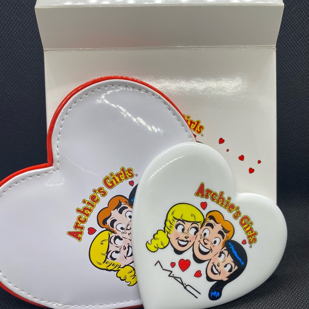 M.A.C Cosmetics RARE  Archie’s Girls Mirror